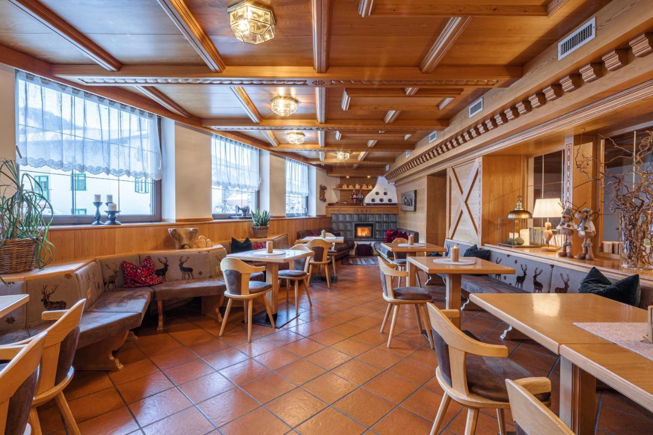 Hotel Nele Ziano di Fiemme Eksteriør billede