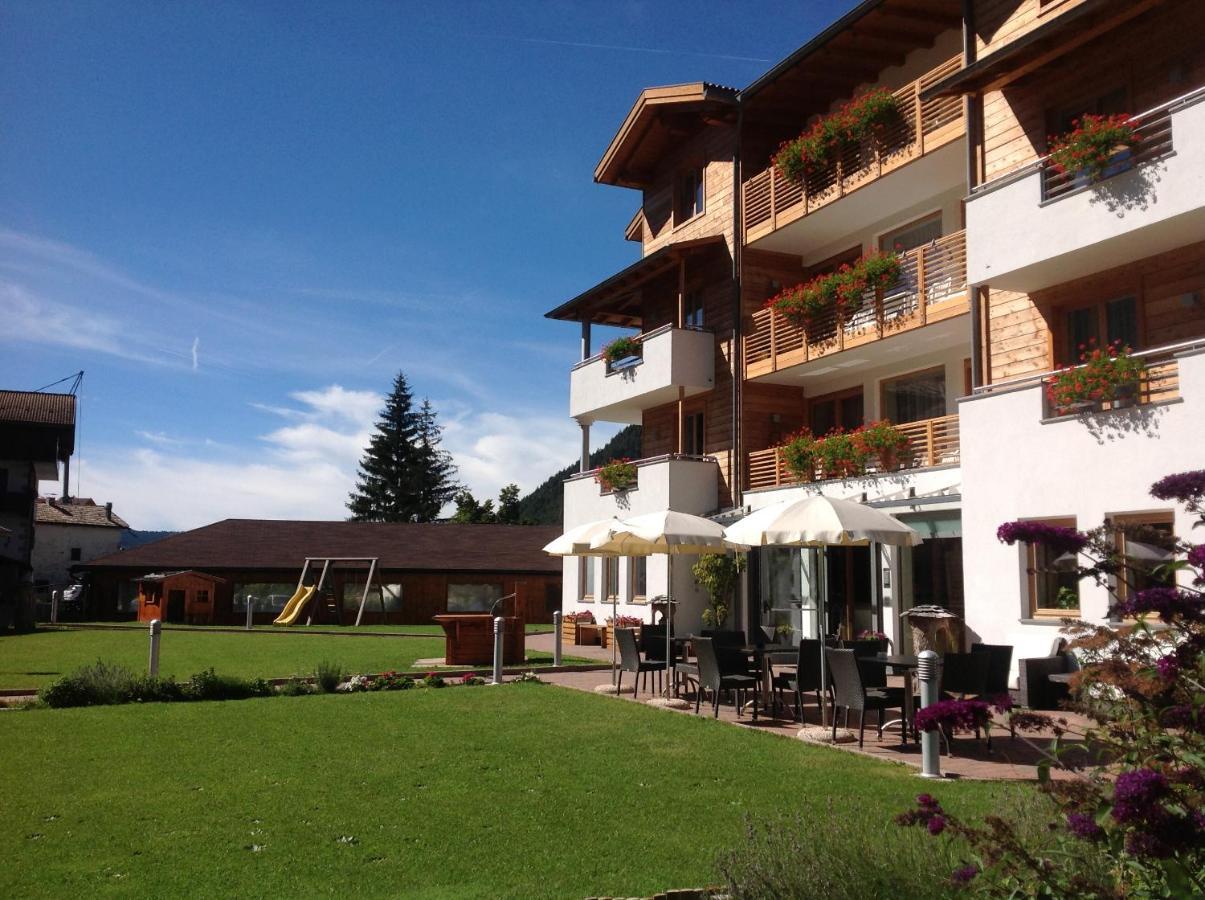 Hotel Nele Ziano di Fiemme Eksteriør billede