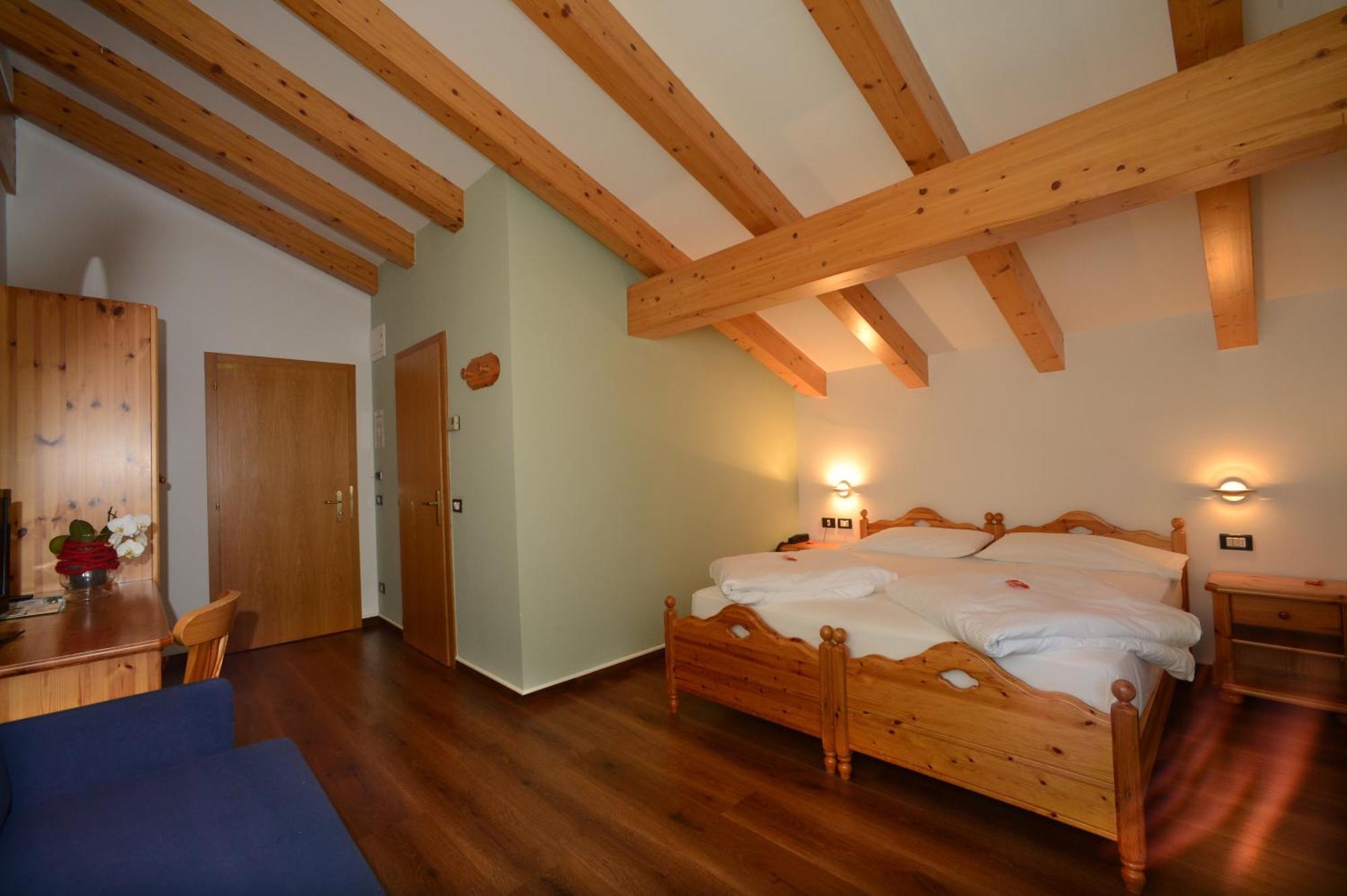 Hotel Nele Ziano di Fiemme Værelse billede