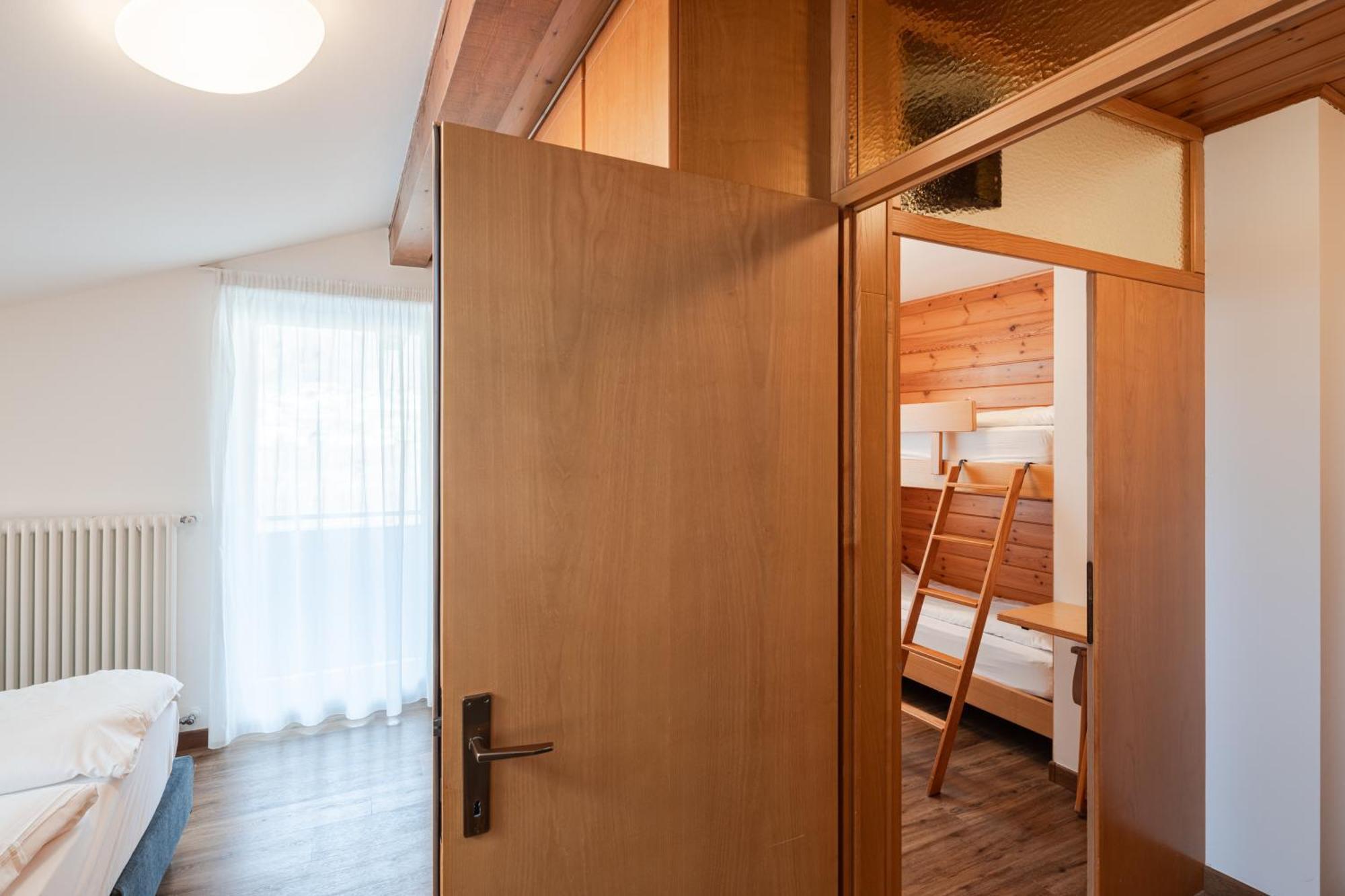 Hotel Nele Ziano di Fiemme Værelse billede